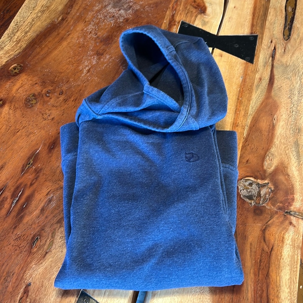 Fjakll Raven women’s hoodie size small
